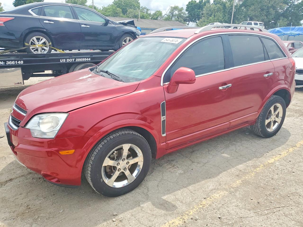 Salvage Chevrolet Captiva Image