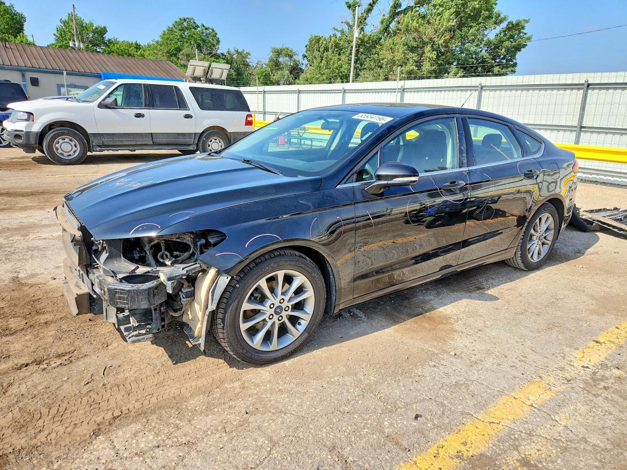 Salvage Ford Fusion Image