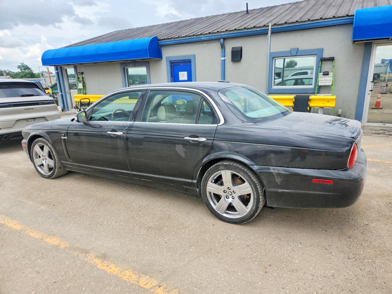 Jaguar Xj8 L