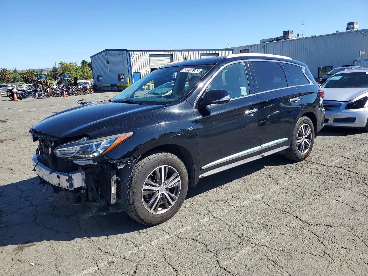 Salvage INFINITI Qx Image