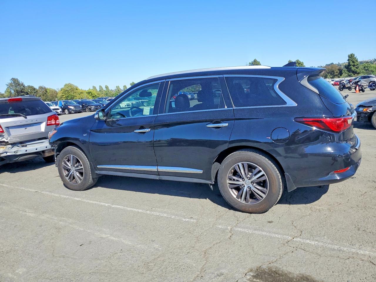 INFINITI Qx Base