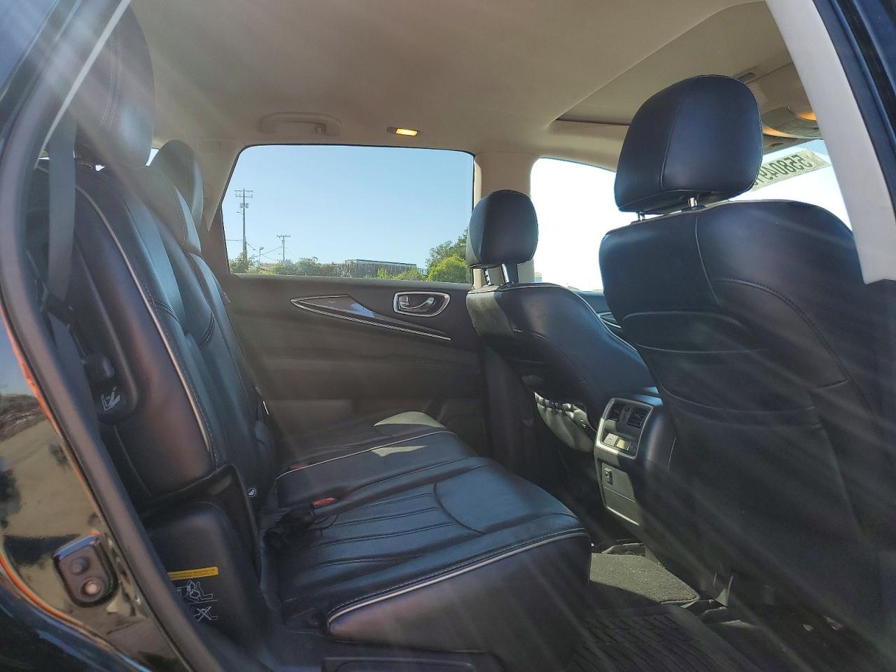 INFINITI Qx Base