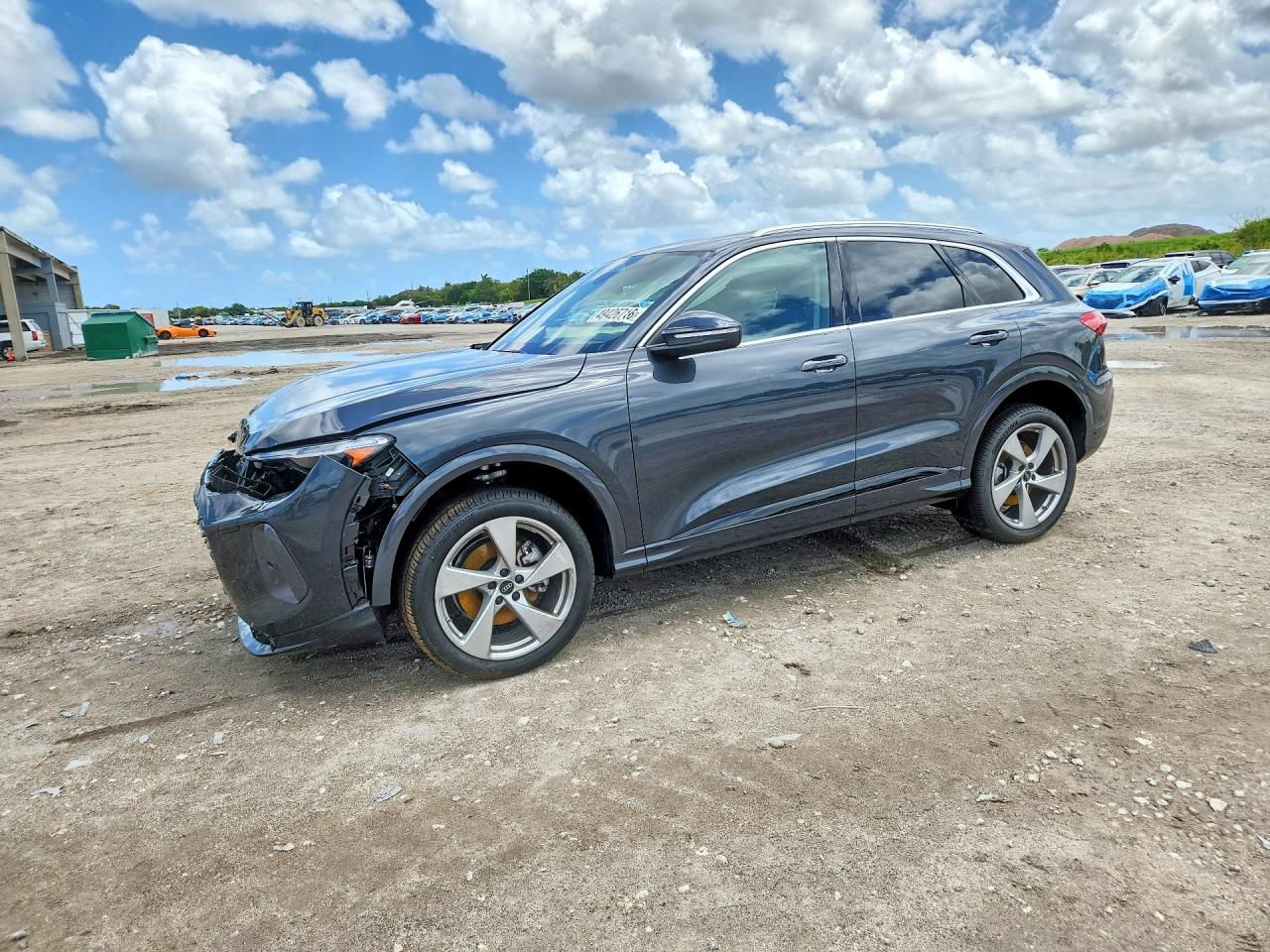 Salvage Audi Q5 Image