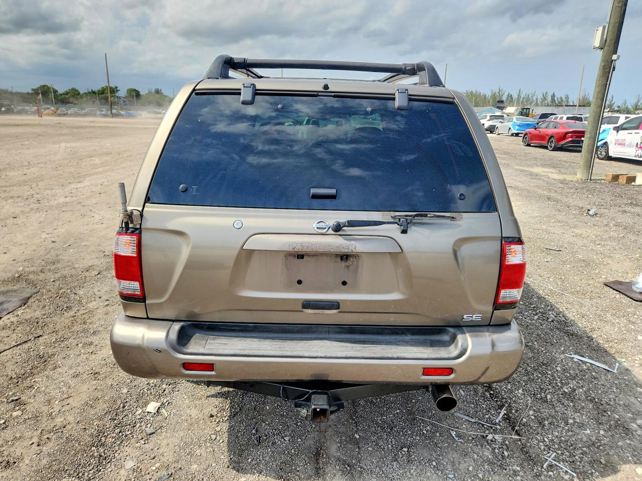 Nissan Pathfinder Se