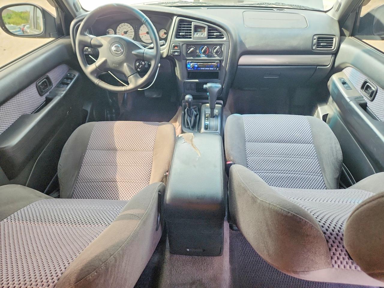Nissan Pathfinder Se