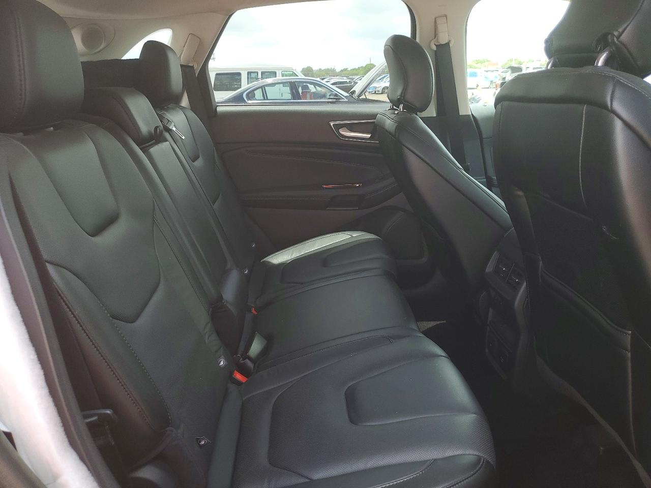 Ford Edge Titanium