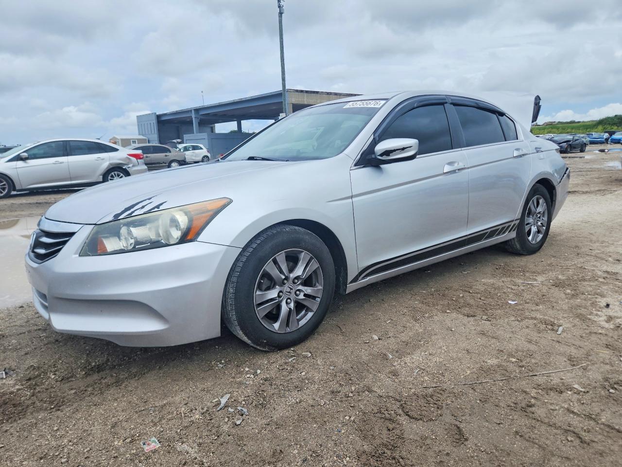 Salvage Honda Accord Image