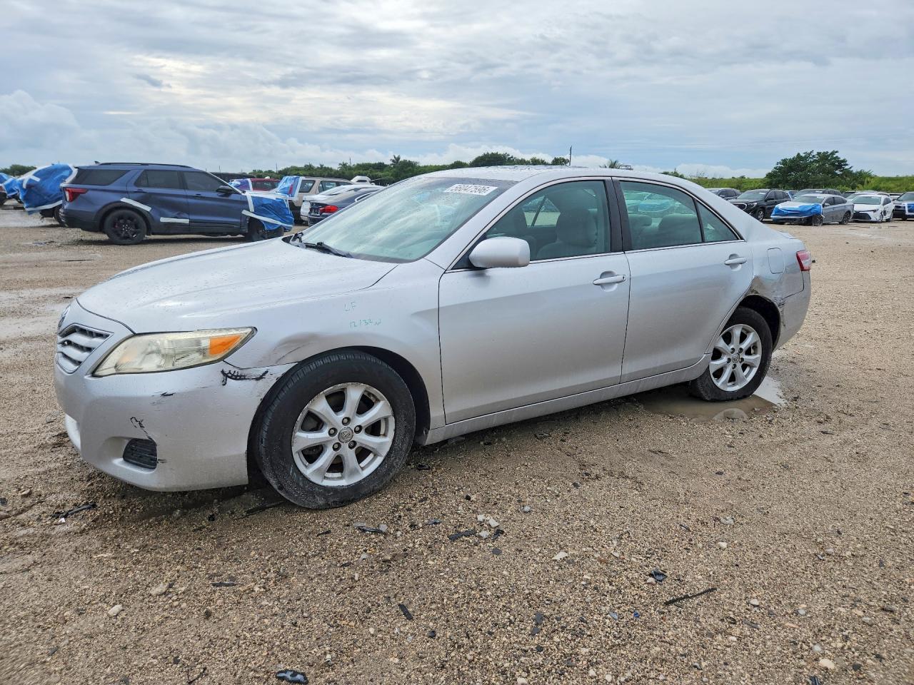 Salvage Toyota Camry Image
