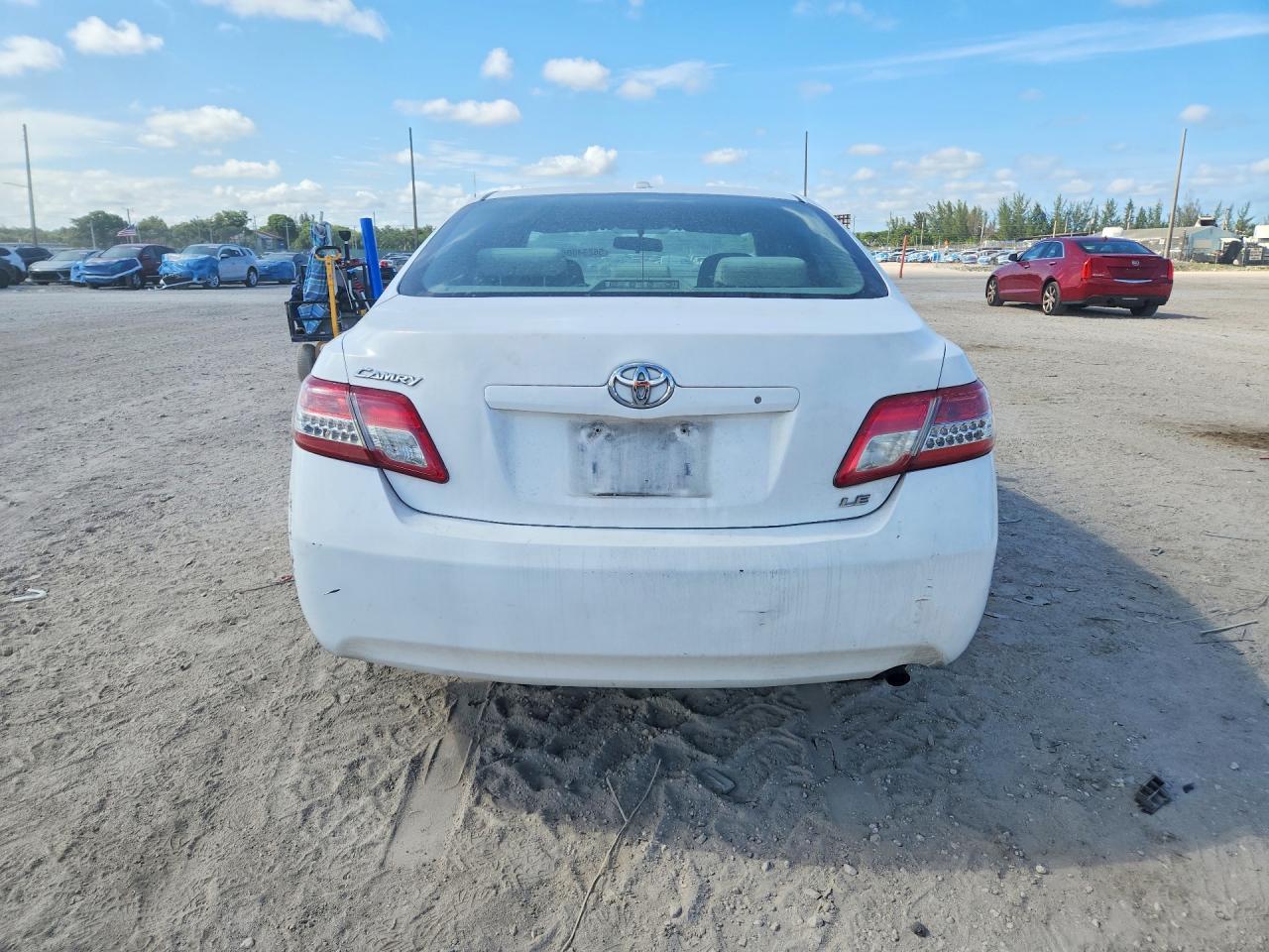 Toyota Camry Le