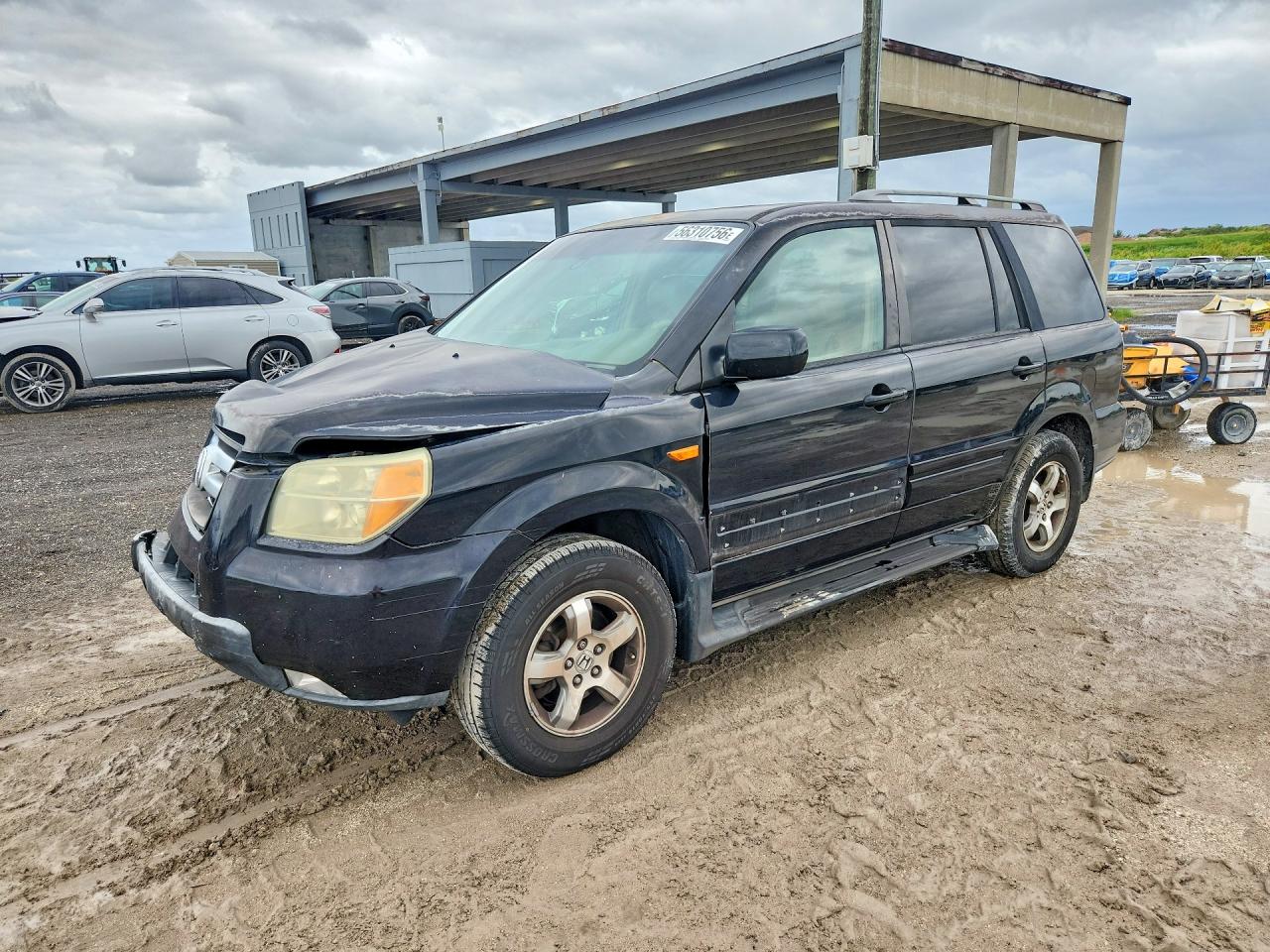 Salvage Honda Pilot Image