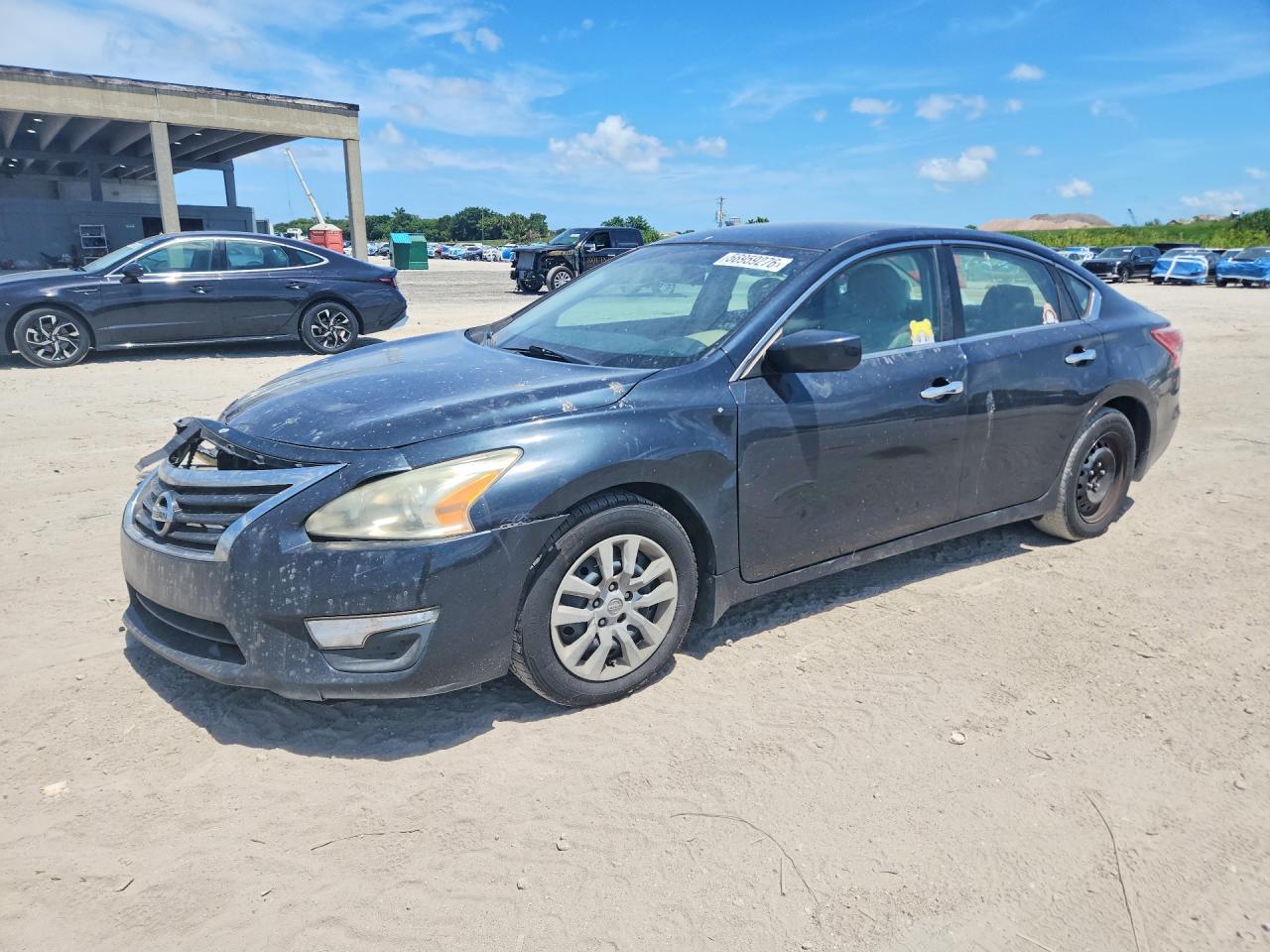 Salvage Nissan Altima Image