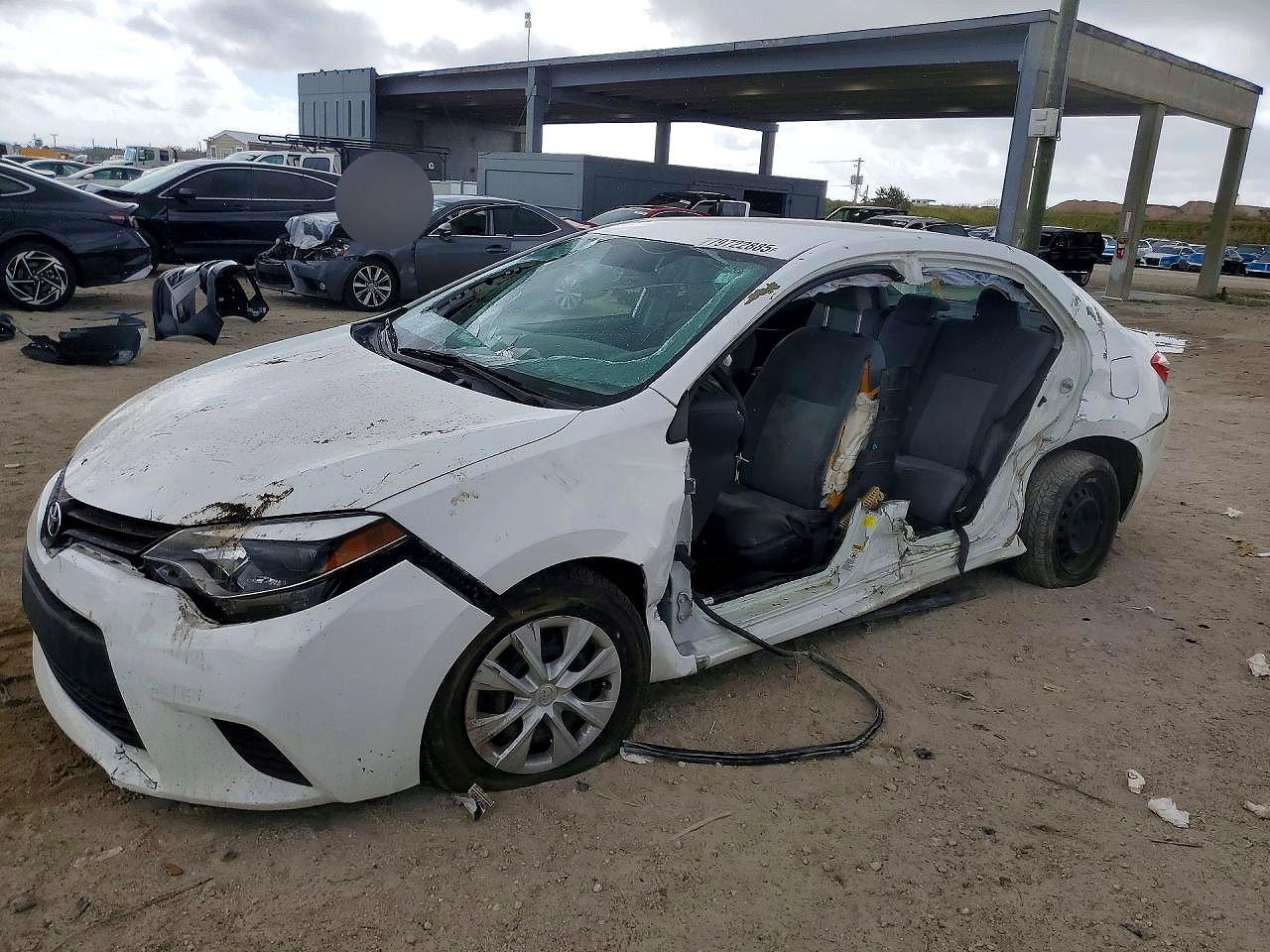 Salvage Toyota Corolla Image