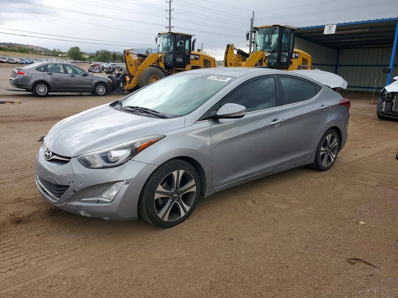 Salvage Hyundai ELANTRA Image