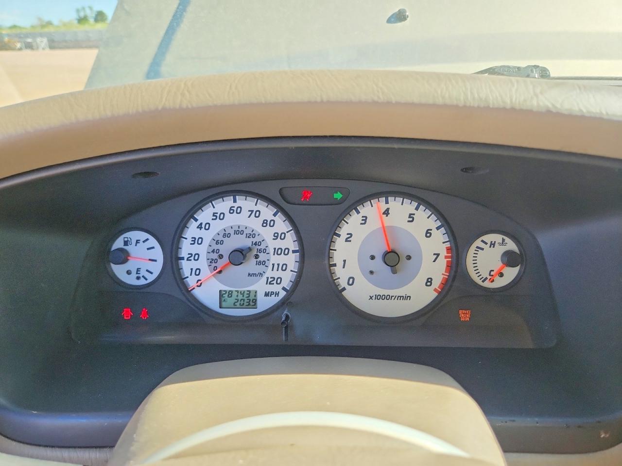 Nissan Pathfinder Se