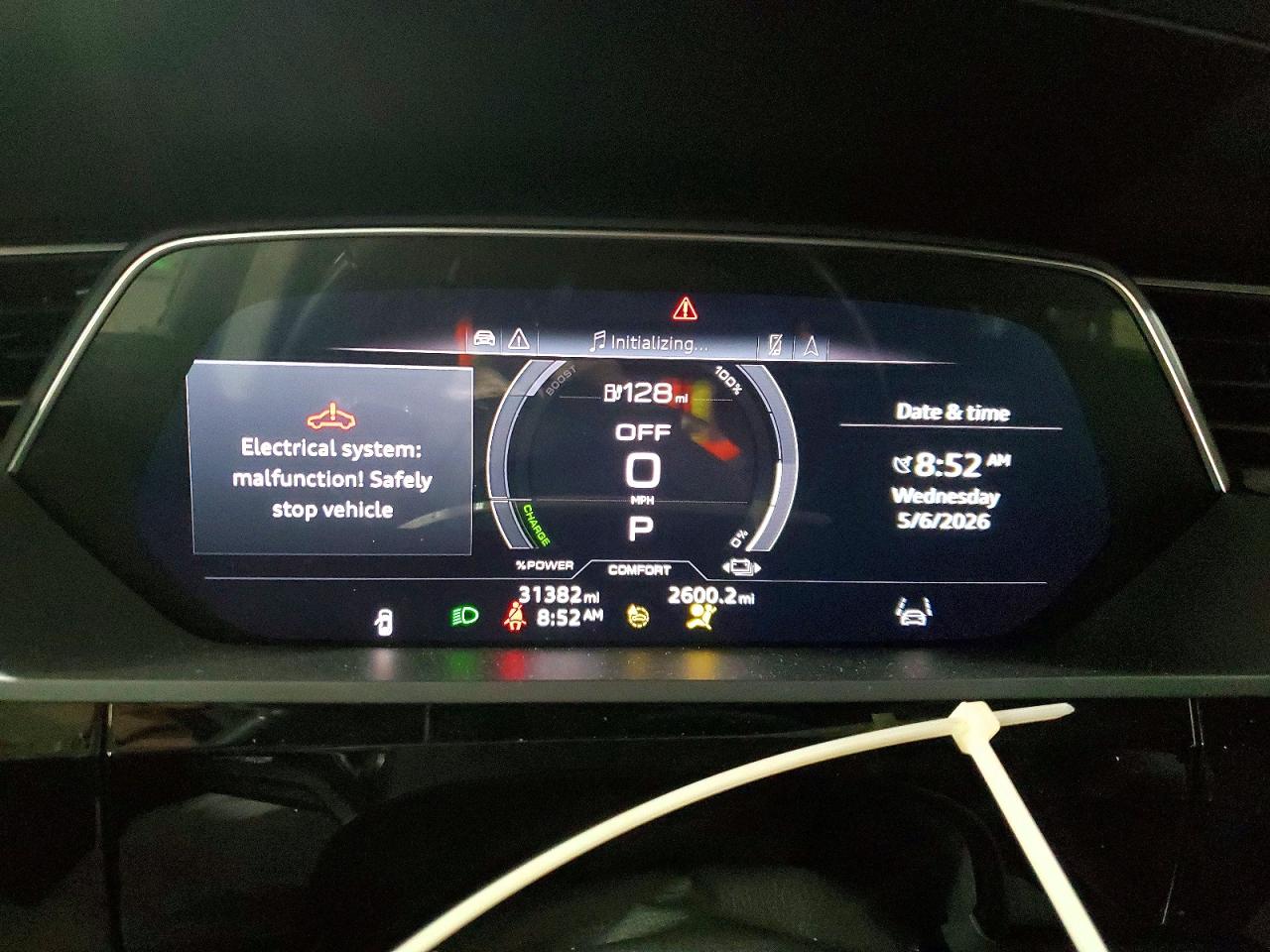 Audi e-tron Premium Plus
