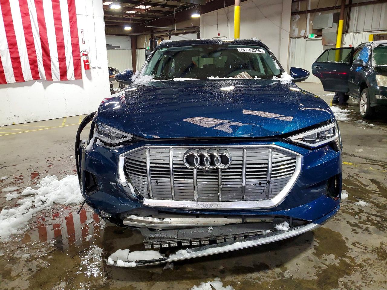 Audi e-tron Premium Plus