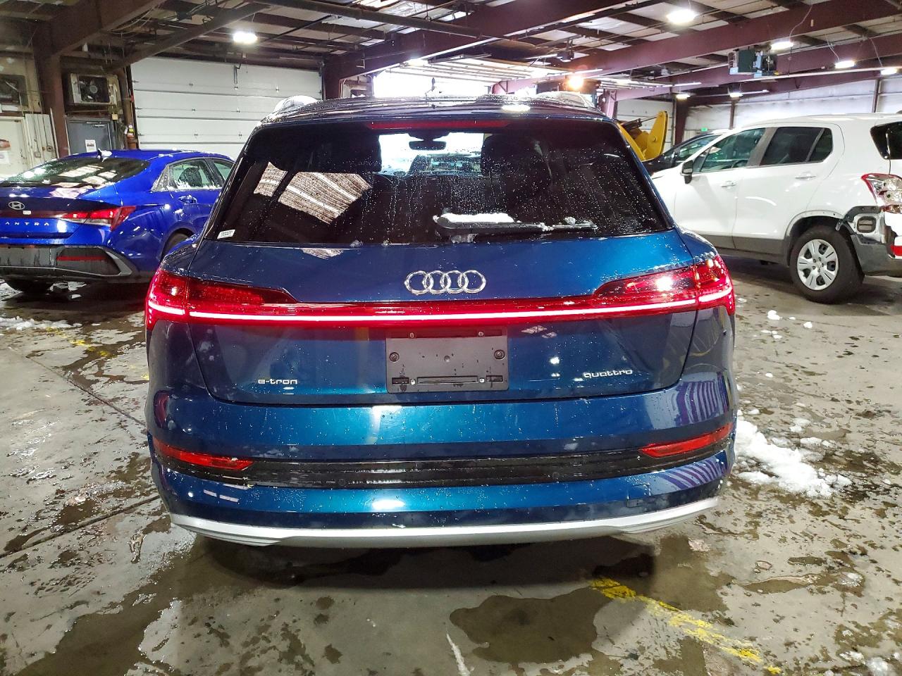 Audi e-tron Premium Plus