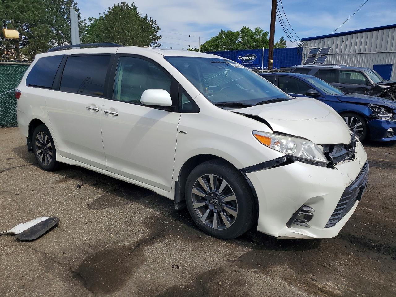Toyota Sienna Xle Premium 7-passenger