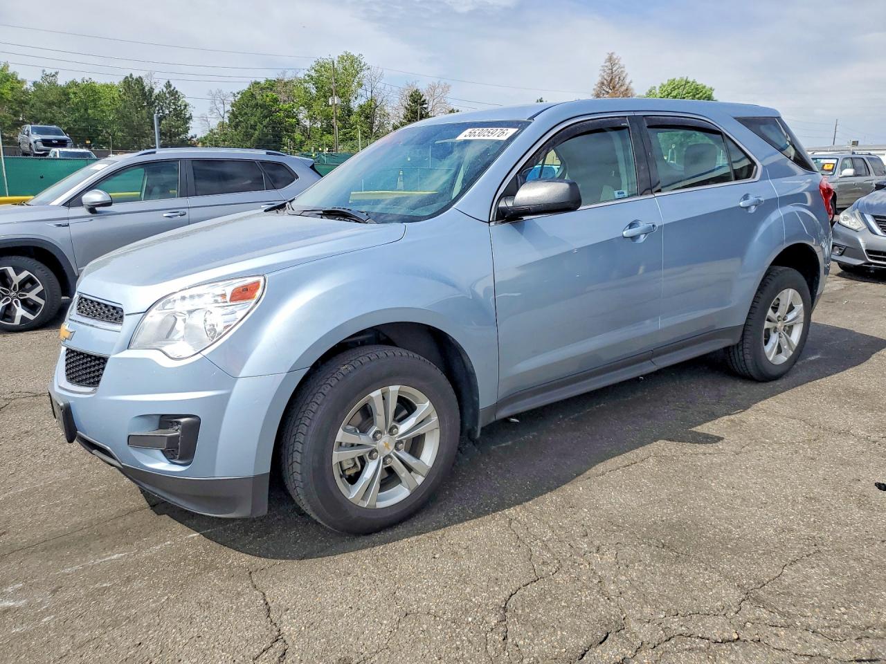 Salvage Chevrolet Equinox Image