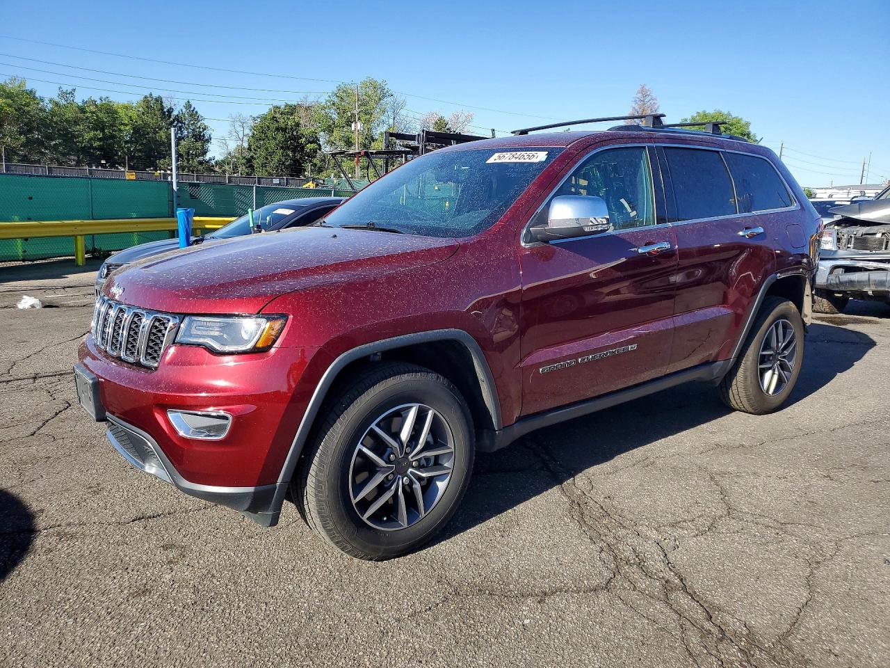Salvage Jeep Cherokee Image