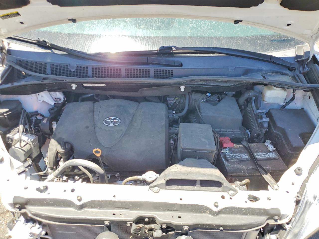 Toyota Sienna L