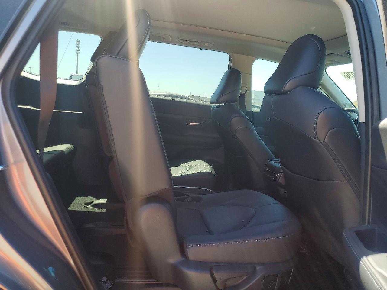 Toyota Grand Highlander Platinum