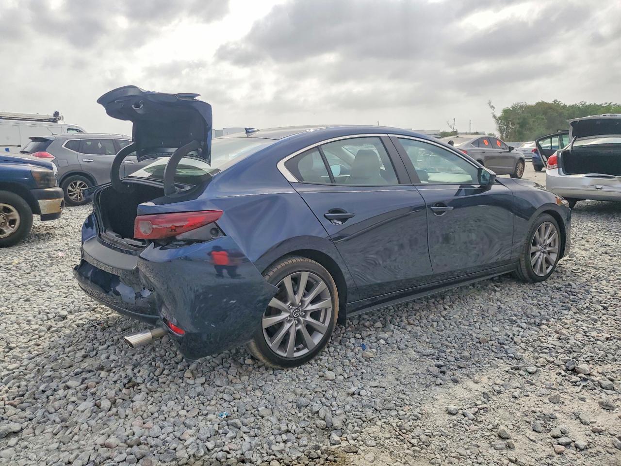 Mazda 3 Preferred
