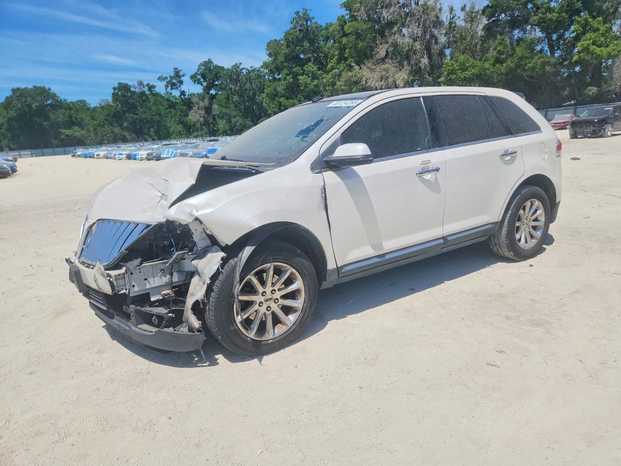 Salvage Lincoln MKX Image