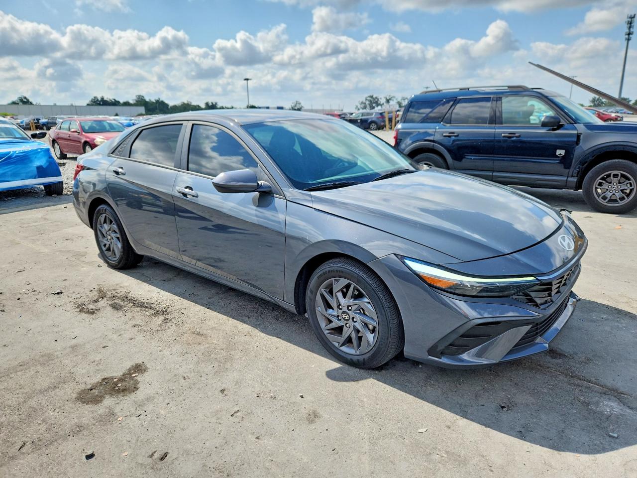 Hyundai ELANTRA Sel