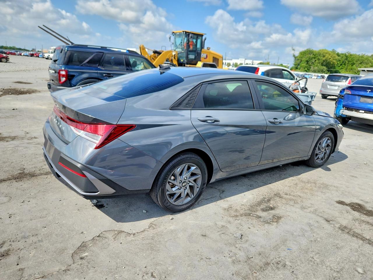 Hyundai ELANTRA Sel
