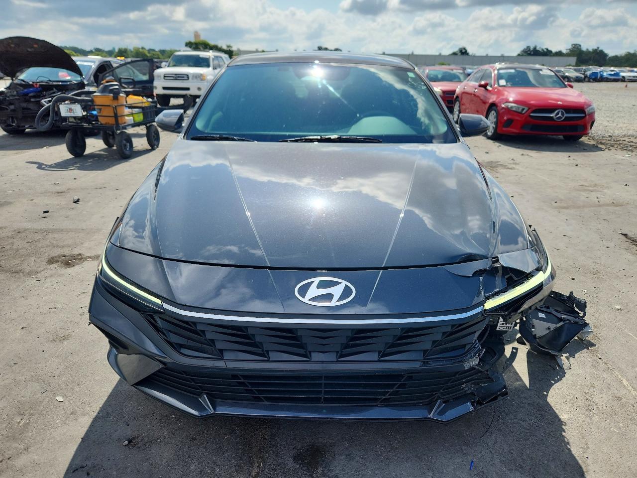 Hyundai ELANTRA Sel