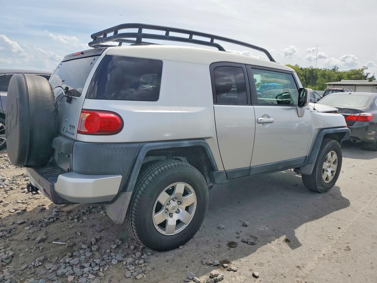Toyota FJ Cruiser Base