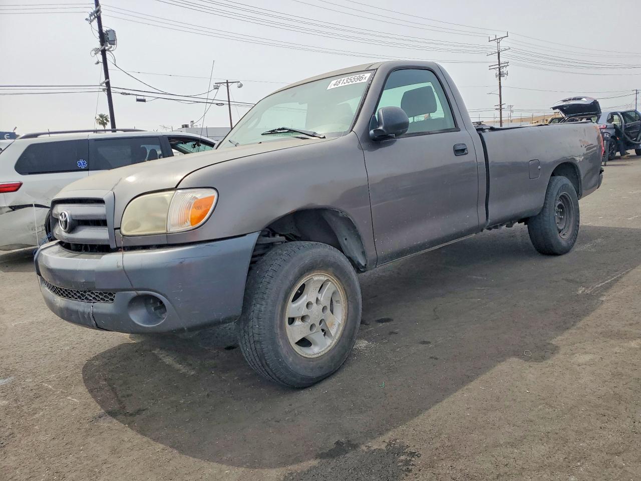 Salvage Toyota Tundra Image