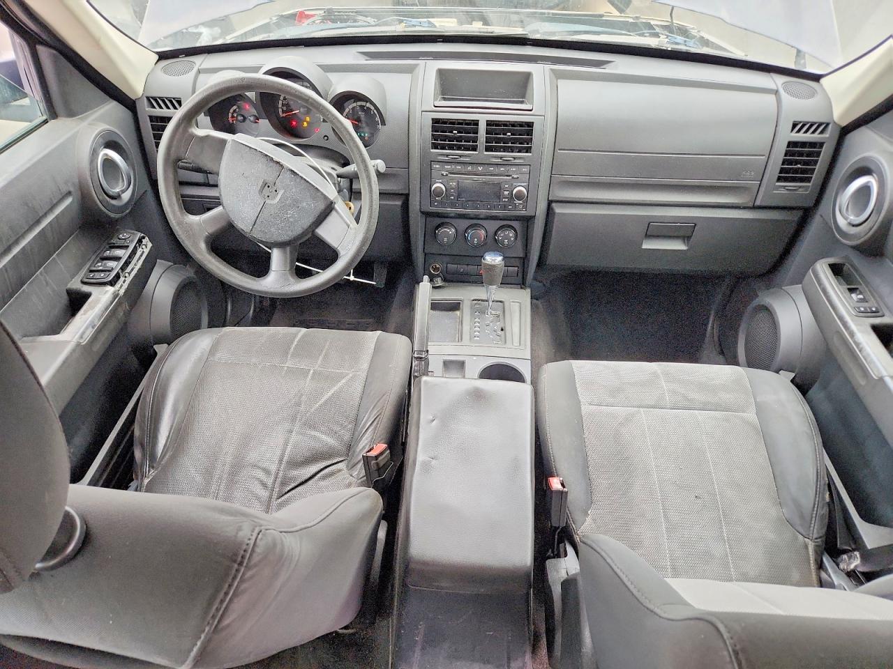 Dodge Nitro Sxt