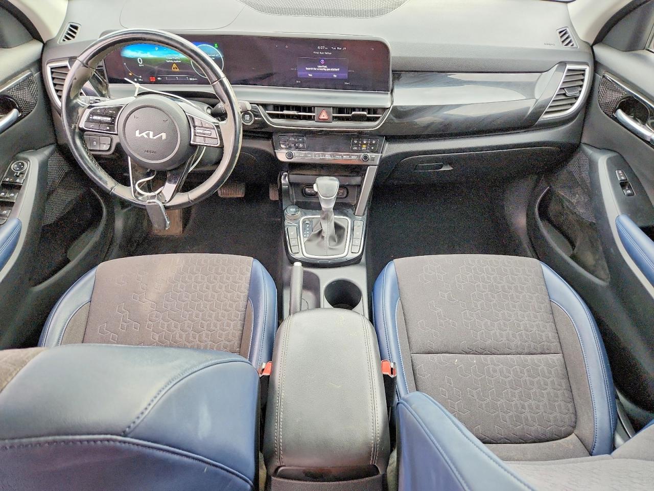 Kia Seltos S