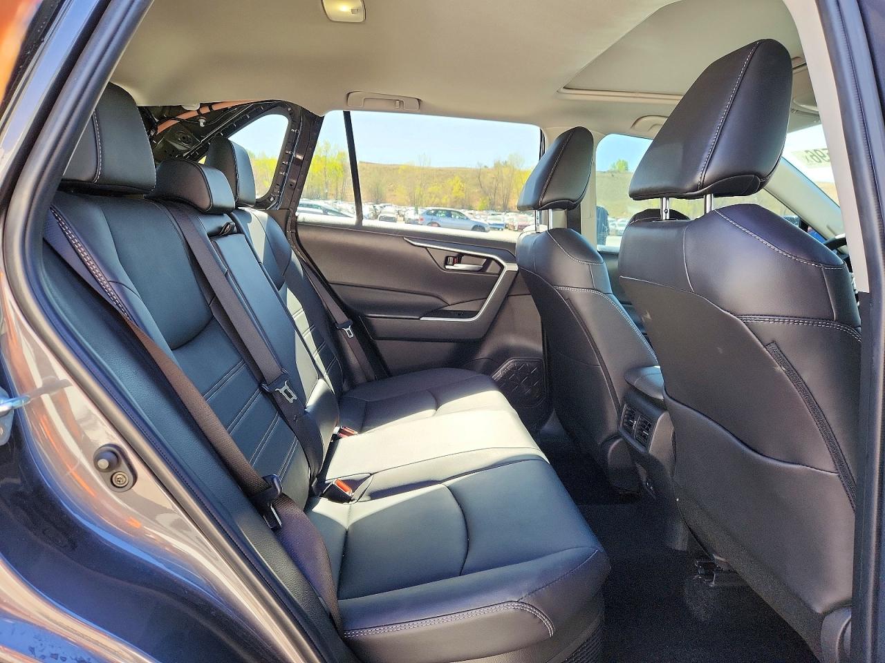 Toyota RAV4 Xle Premium