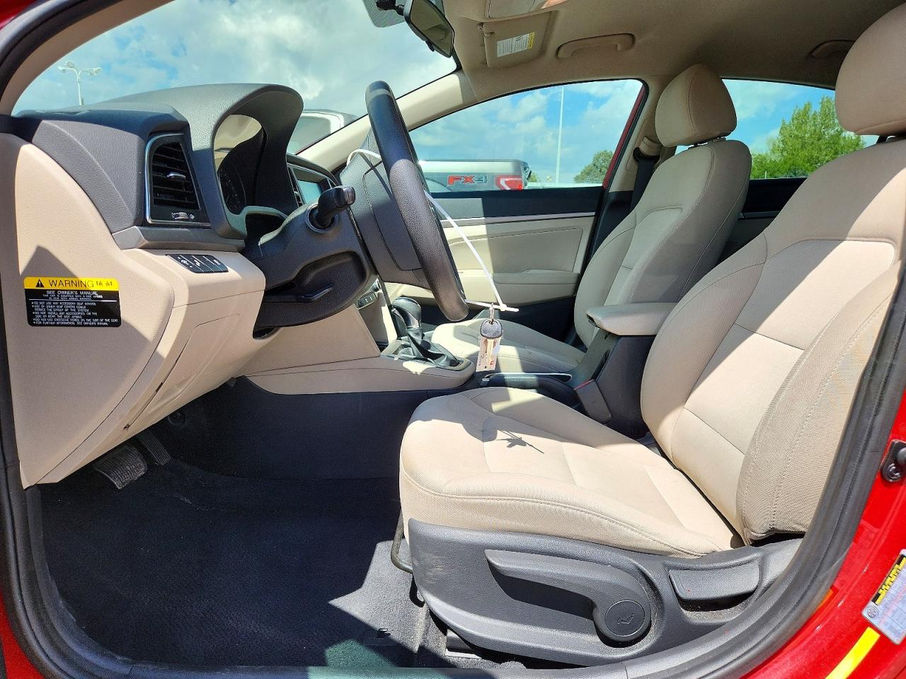 Hyundai ELANTRA Sel