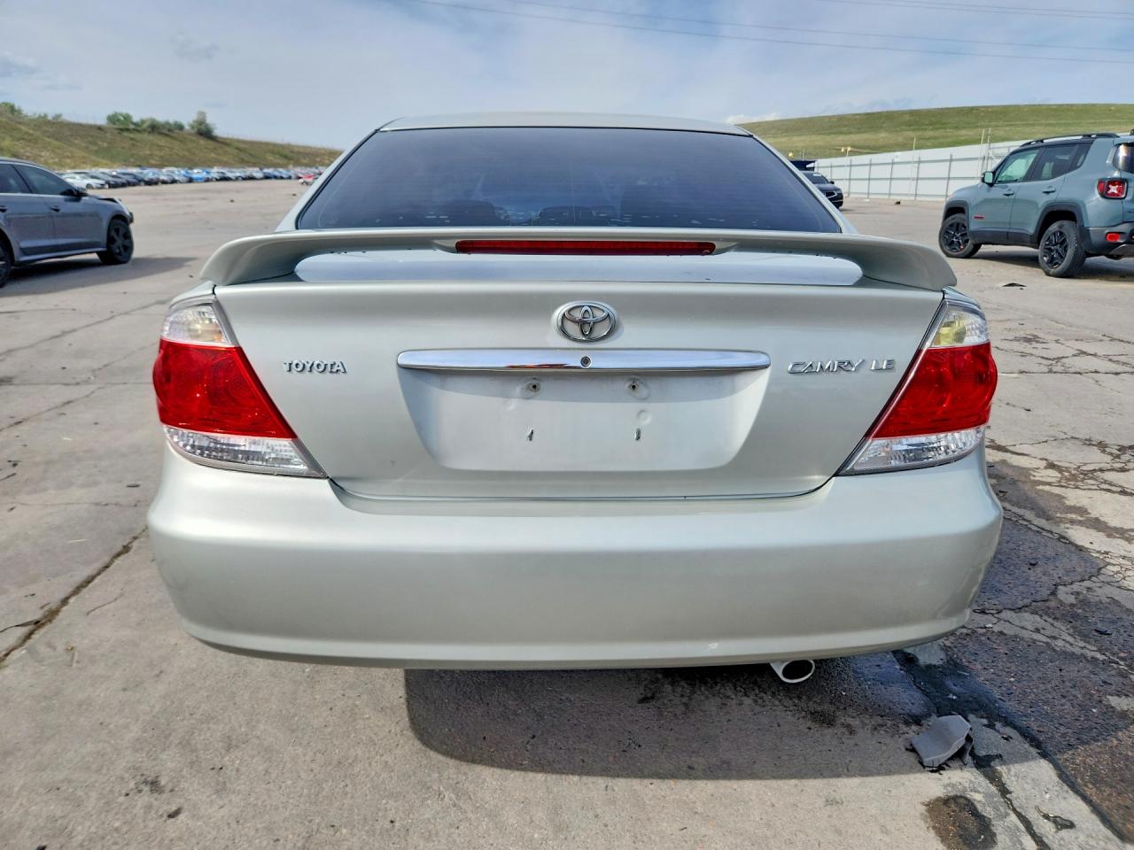 Toyota Camry Le