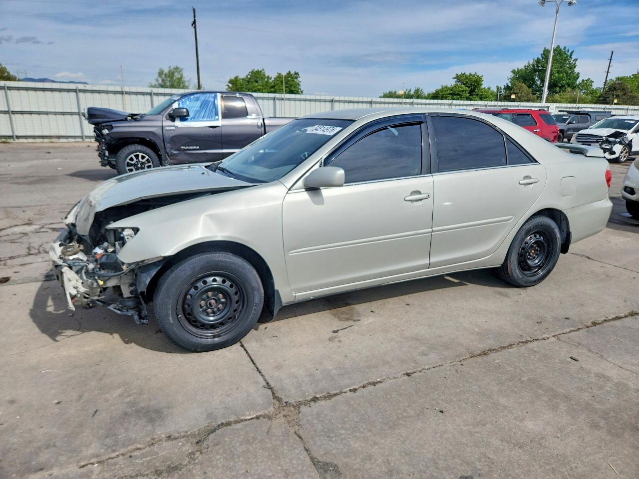 Salvage Toyota Camry Image