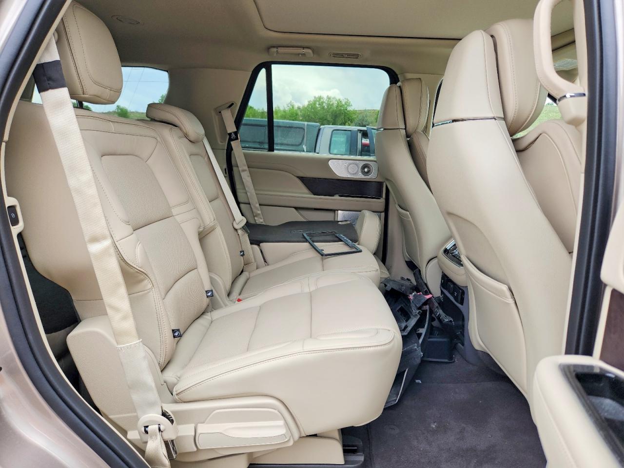 Lincoln Navigator Reserve
