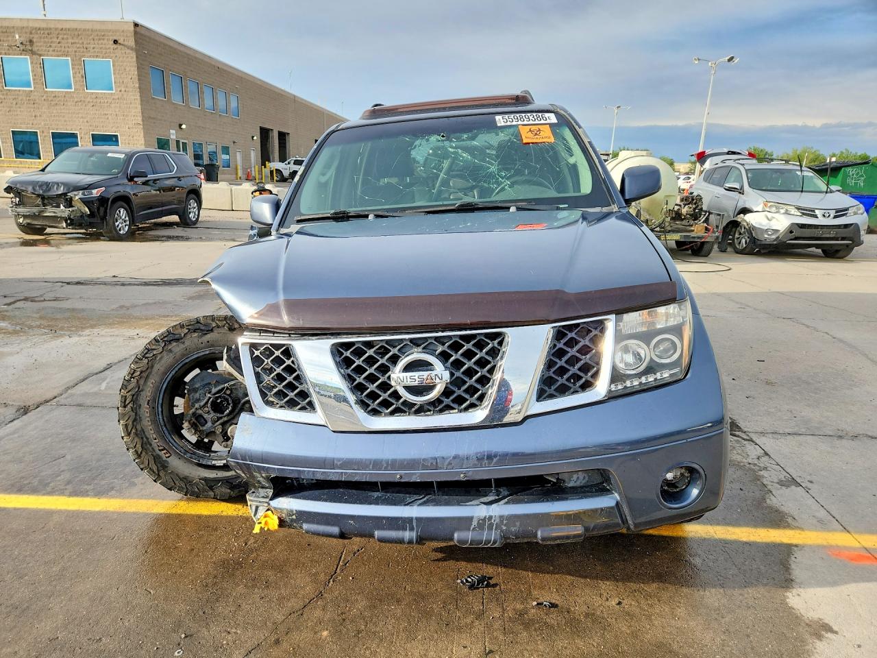 Nissan Pathfinder Xe