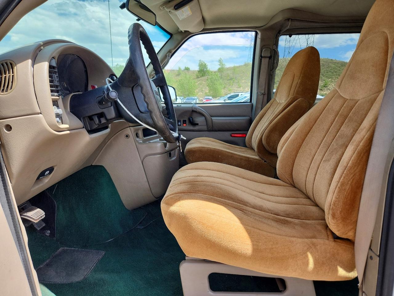 GMC Safari Xt