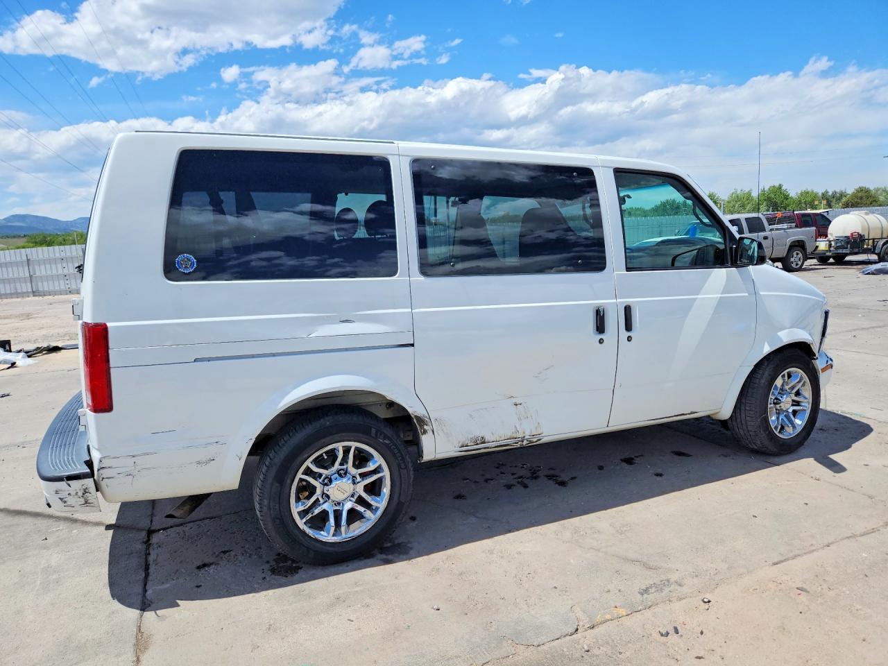 GMC Safari Xt