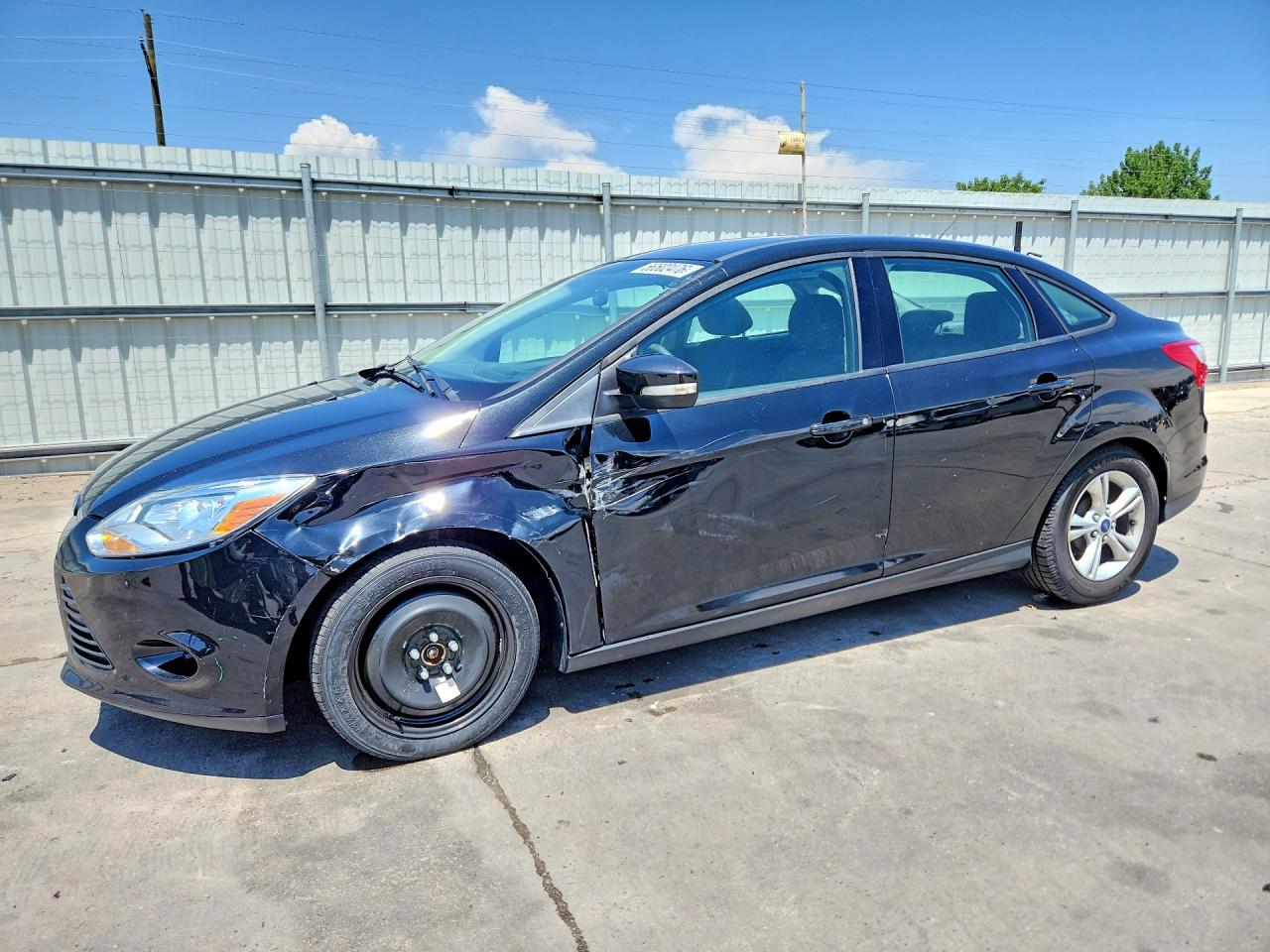 Salvage Ford Focus Image