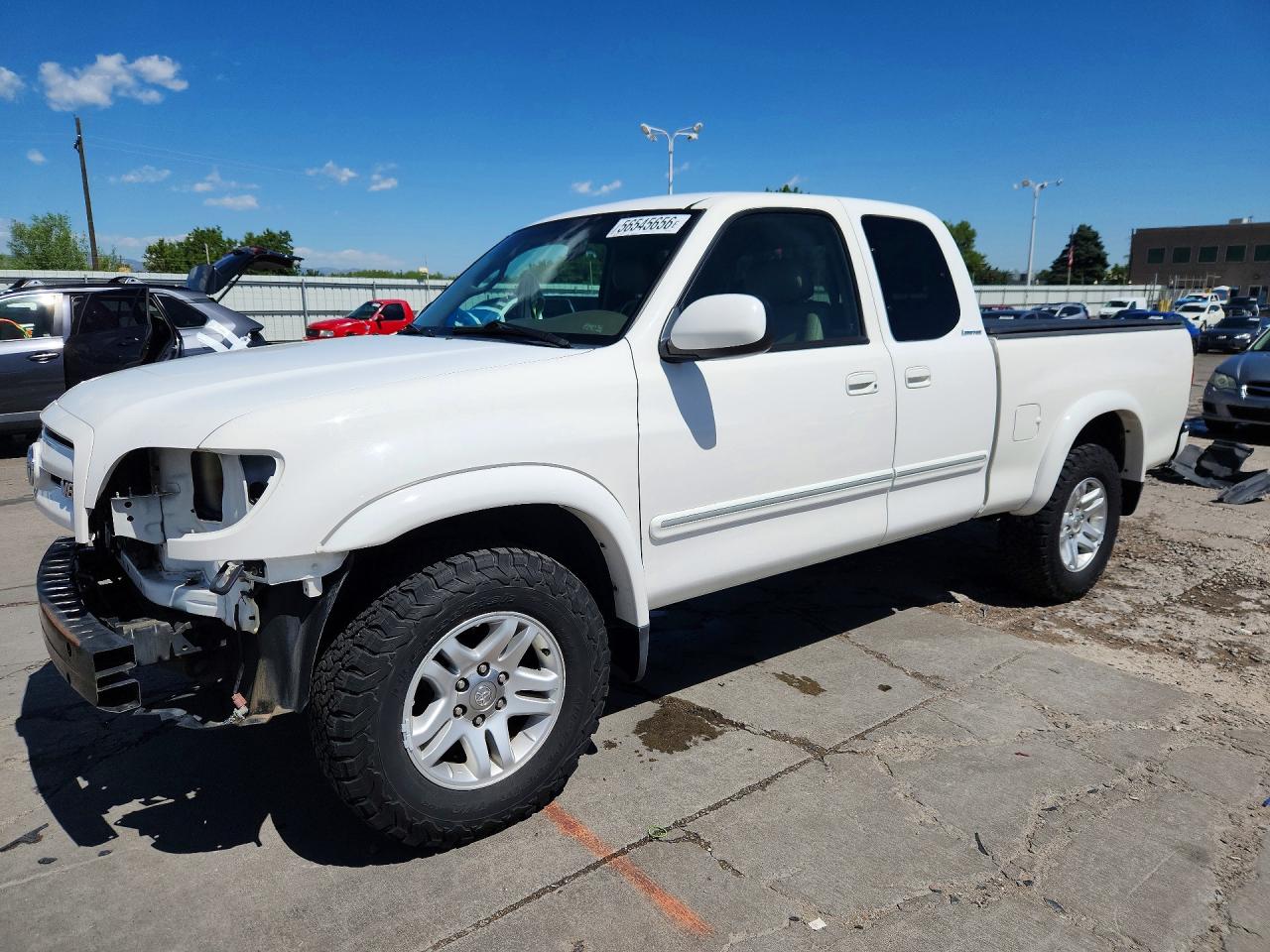 Salvage Toyota Tundra Image