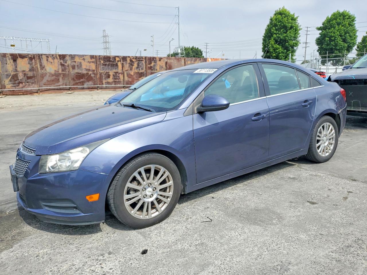 Salvage Chevrolet Cruze Image