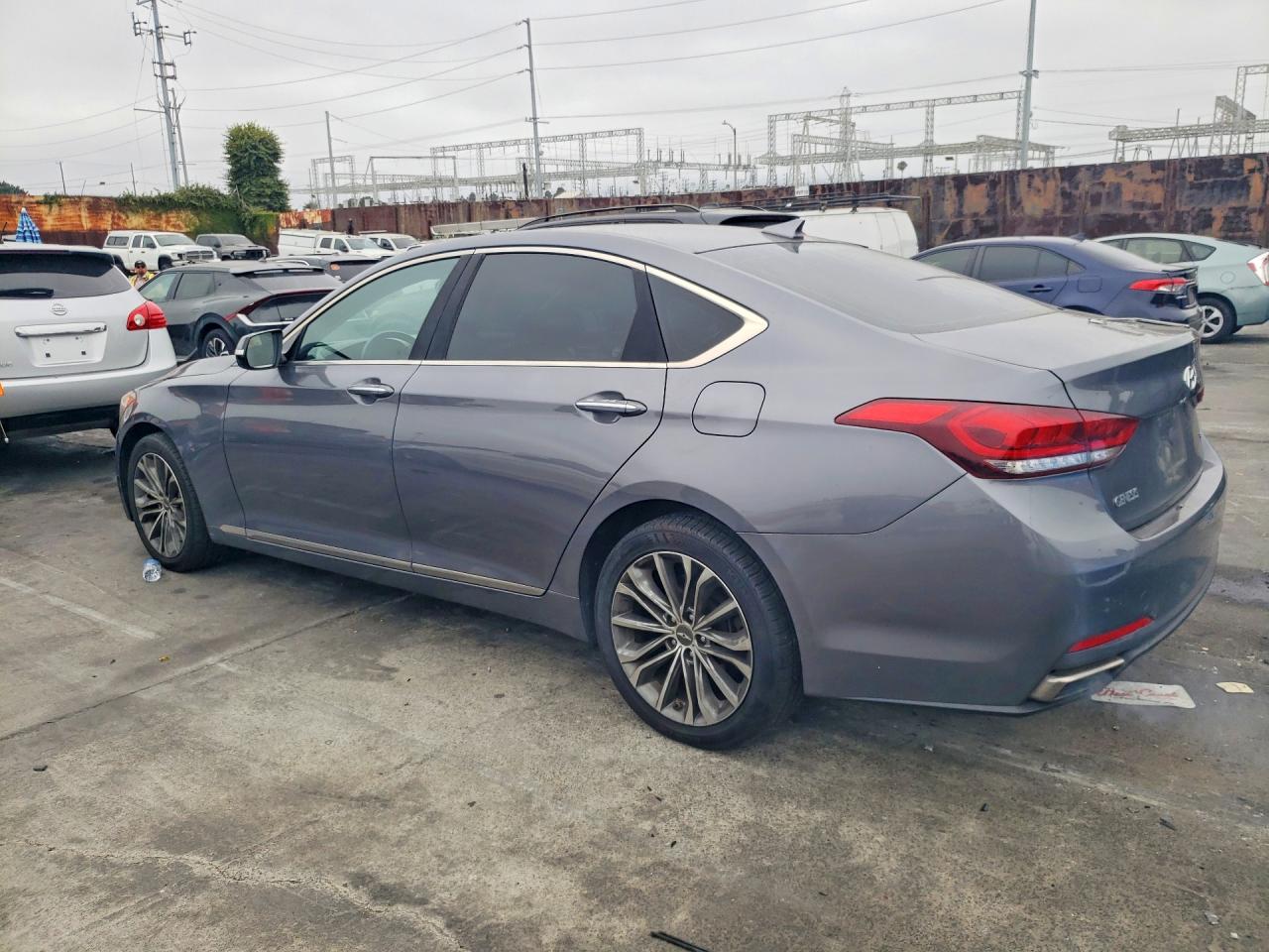 Hyundai Genesis 3.8l