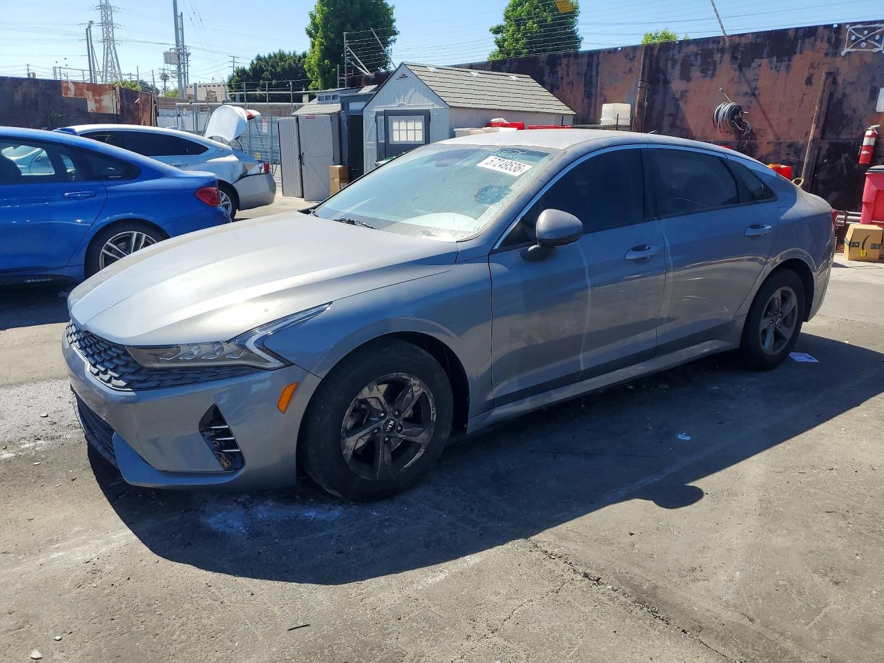 Salvage Kia K5 Image