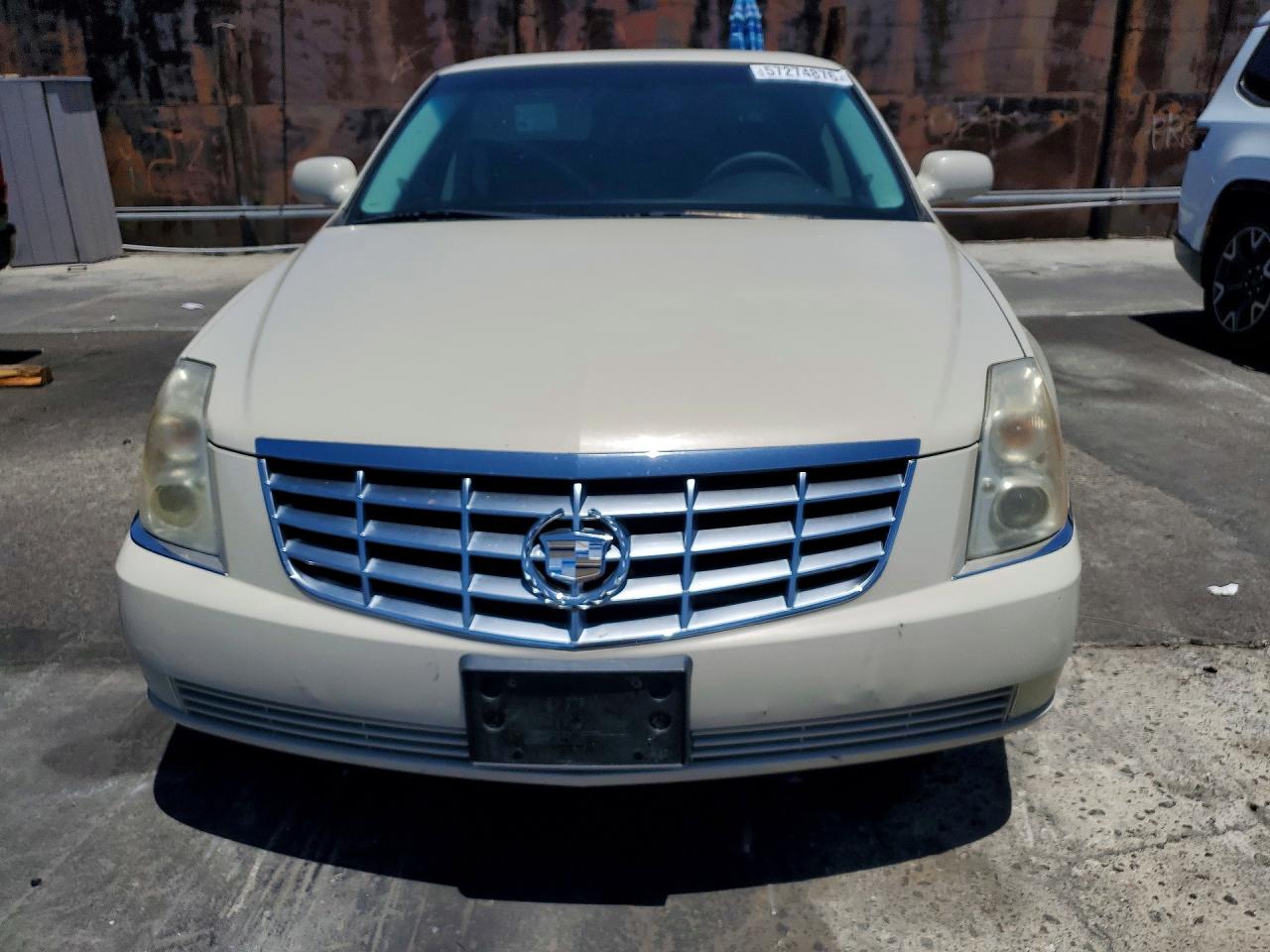 Cadillac DTS