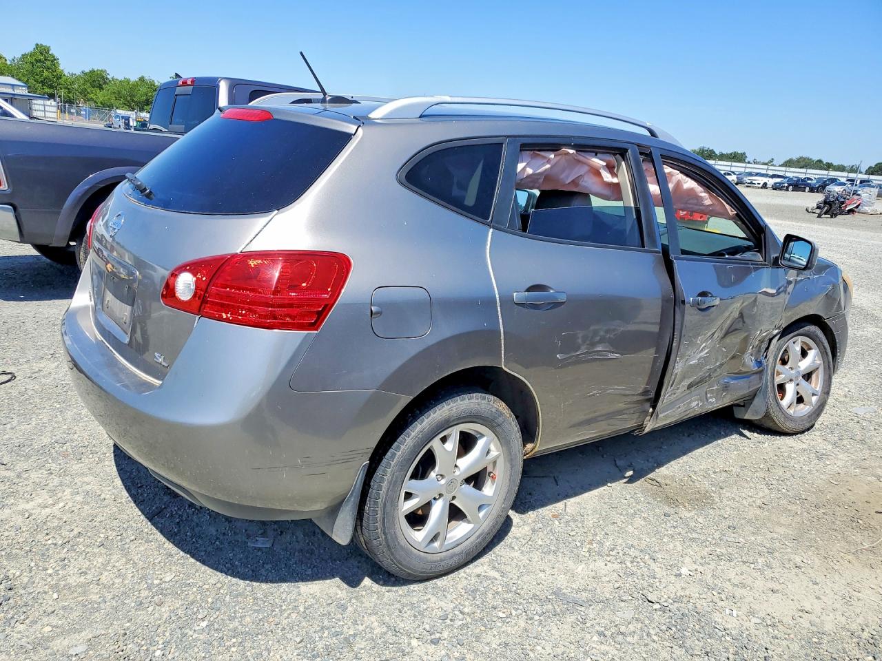 Nissan Rogue S